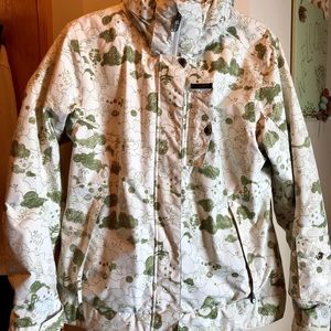 Rossignol white and green snowboarding coat large